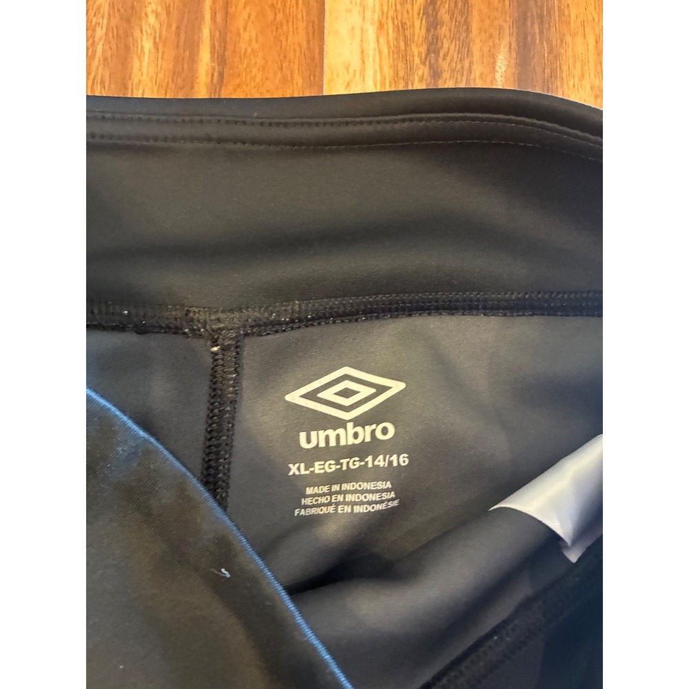 Umbro Girls Black Athletic Leggings Soccer Tights XL 14/16 Graphic Logo Gym - Picture 3 of 7